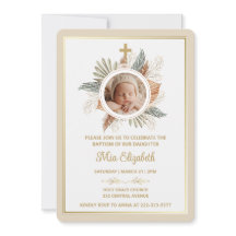 Elegante Mädchen-Taufeingladung mit Grün und Kreuz