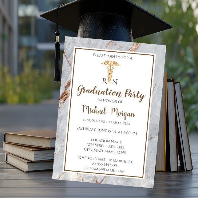 Elegante Marble Gold Nurse Graduation Party Einladung (Von Creator hochgeladen)