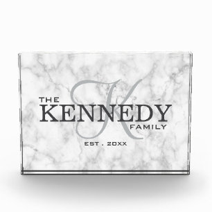 Elegante Marmor-Familienmonogramm-Nachname-Typogra Fotoblock