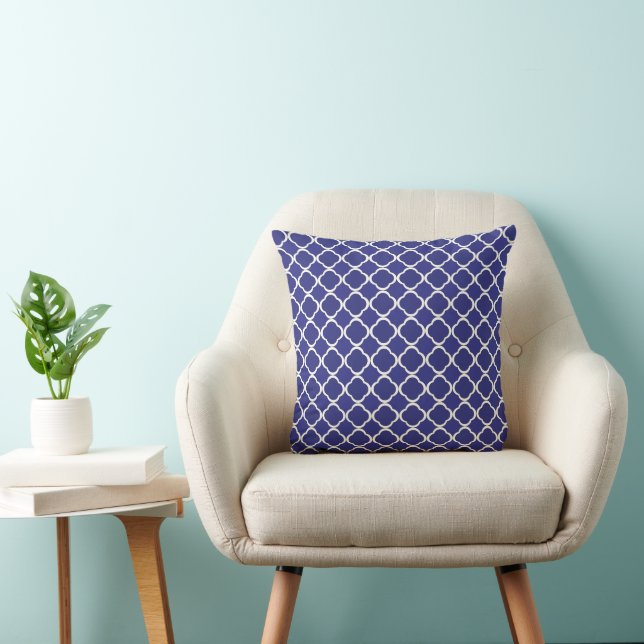 Elegante Midnight Blue marokkanische Quatrefolie Kissen (Stuhl )