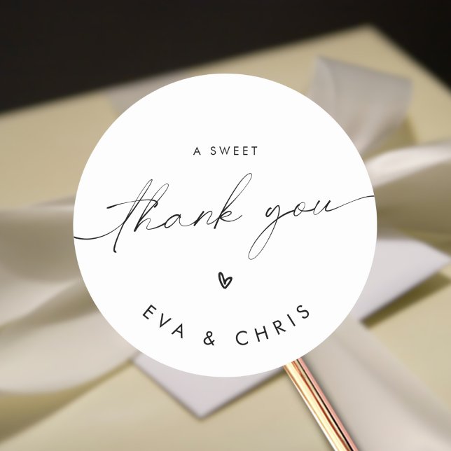 Elegante Minimalistisch Wedding a Sweet Danke Runder Aufkleber (Von Creator hochgeladen)