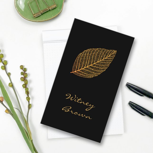 Elegante, minimalistische, goldene Visitenkarte (Von Creator hochgeladen)