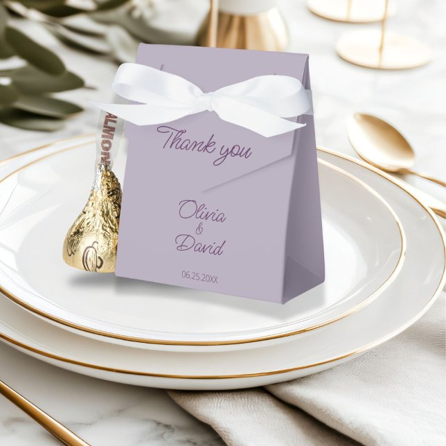 Elegante Minimalistische lila Hochzeit Geschenkschachtel (Von Creator hochgeladen)