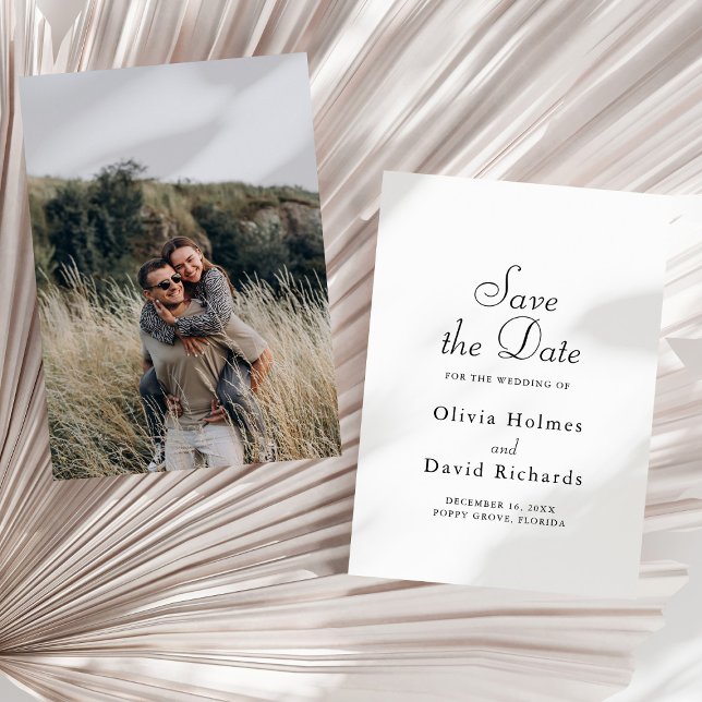 Elegante Minimalistische Save the Date-Karte für b Date (Elegant Minimalist Custom Photo Save the Date Card on a sunny neutral dry palm leaf.)