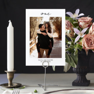 Elegante Minimalistische Schwarz-Weiß-Hochzeit Tischnummer