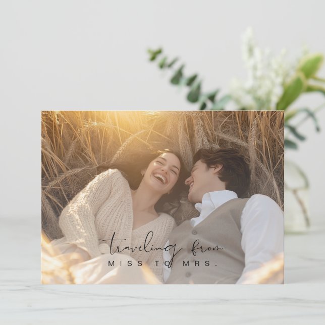 Elegante Miss zu Mrs. Rustic Foto Brautparty Einladung (Stehend Vorderseite)
