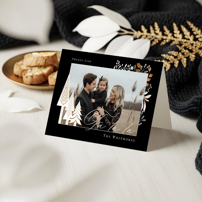 Elegante Moderne Fa La Foto Feiertagskarte (Elegant Modern Fa La La Photo Evergreen Christmas Holiday Card)