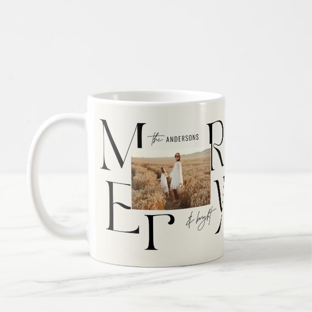Elegante moderne fröhliche Weihnachts-Foto-Typogra Kaffeetasse (Links)