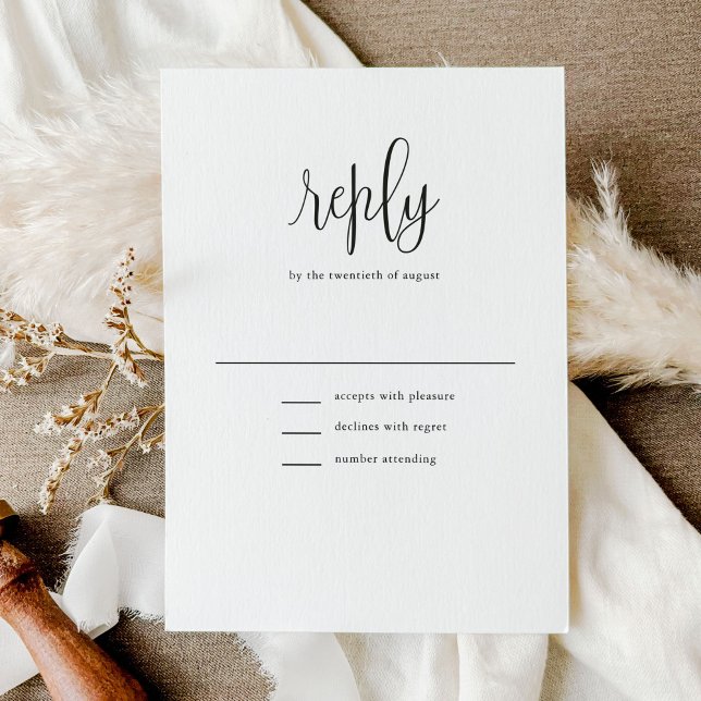 Elegante moderne Kalligrafie Schwarz-Weiß-Hochzeit RSVP Karte (Von Creator hochgeladen)