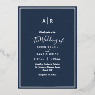 Elegante moderne Navy Silber Monogramm Hochzeit Folieneinladung