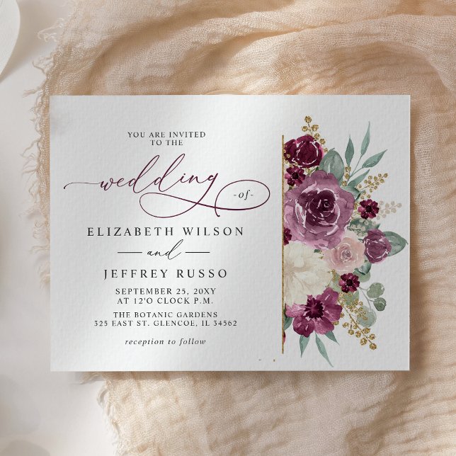 Elegante Moderne Pflaumengoldblütenhochzeit Einladung (Elegant Modern Plum Gold Botanical Floral Wedding Invitation)