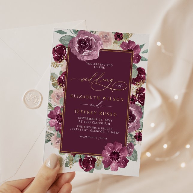 Elegante Moderne Pflaumengoldblütenhochzeit Folieneinladung (Elegant Modern Plum Gold Botanical Floral Wedding Foil Invitation)