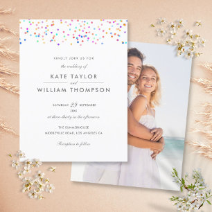 Elegante moderne Regenbogen-Konfetti-Foto-Hochzeit Einladungspostkarte