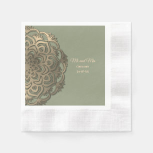Elegante moderne Salbeigrüne und goldene klassisch Serviette