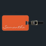 elegante, moderne schicke, trendige Monogramm-Oran Gepäckanhänger<br><div class="desc">Dieses atemberaubende,  raffinierte Design zeichnet sich durch Ihren Namen oder jeden beliebigen benutzerdefinierten Text in einem hellen Stahlgrau auf einem soliden dunkelorangen Hintergrund aus.</div>