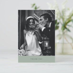 Elegante moderne Typografie Foto-Hochzeit Salbei G Dankeskarte