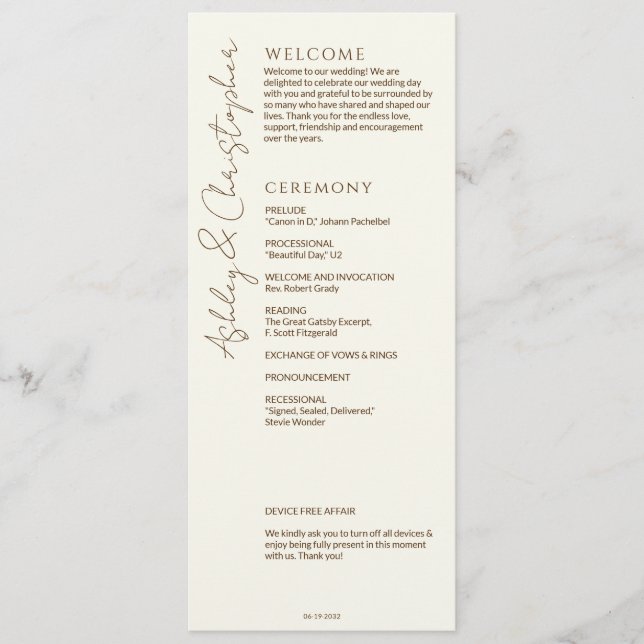 Elegante moderne Wildblume Offweiße Hochzeit Programm (Vorderseite)