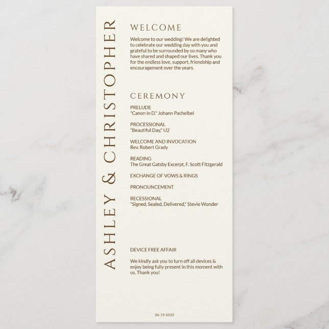 Elegante moderne Wildblume Offweiße Hochzeit Programm (Vorderseite)