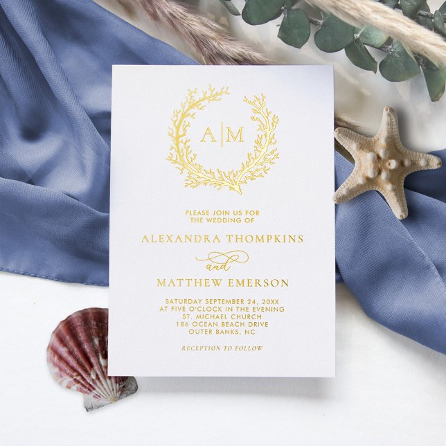 Elegante Monogram Beach Wedding Real Gold Folieneinladung (Von Creator hochgeladen)