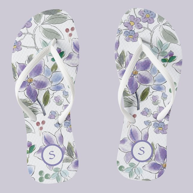 Elegante Monogram Lilac Floral Muster Flip Flops (Von Creator hochgeladen)