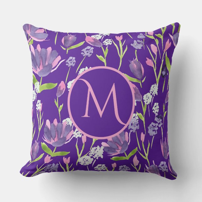 Elegante Monogram Romantische Lila Weibchenblume Kissen (Vorderseite)