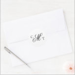 Elegante Monogram Wedding Suite Runder Aufkleber<br><div class="desc">Der klassische Rundaufkleber der Elegant Monogram Suite ist mit dem neuen Monogramm des Paares in elegantem,  aber einfachem Design ausgestattet.</div>