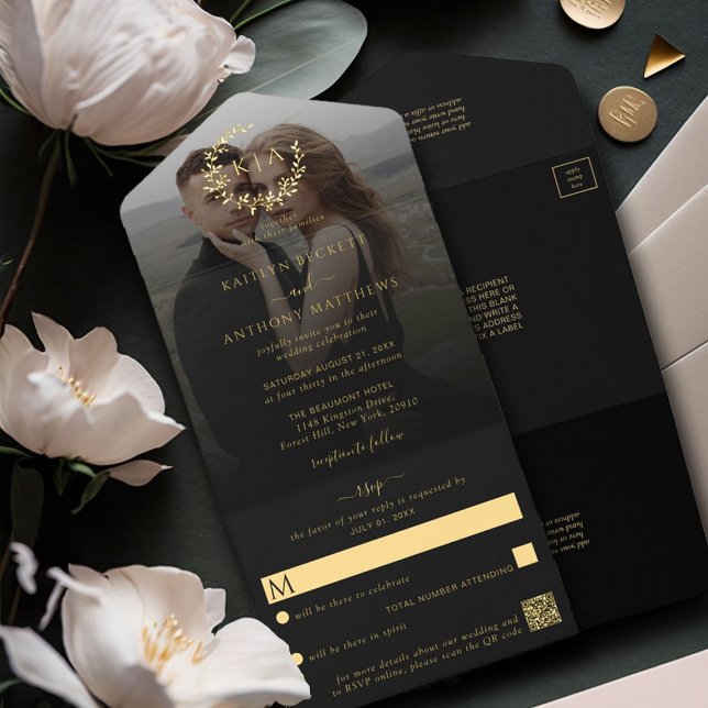 Elegante Monogram Wreath Wedding Foto Real Foil All-in-One-Einladung (Von Creator hochgeladen)