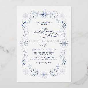 Elegante Monogramm-Schneeflocken Blaue Winterhochz Folieneinladung