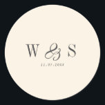 Elegante natürliche Creme erste Hochzeit Paare Runder Aufkleber<br><div class="desc">Elegantes, natürliches Ehering</div>