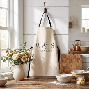 Elegante natürliche Creme für anfängliche Brautpaa Schürze