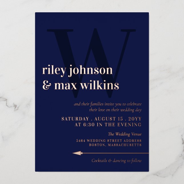 Elegante Navy Blue Typografy Arrow Rose Gold Folieneinladung (Vorderseite)