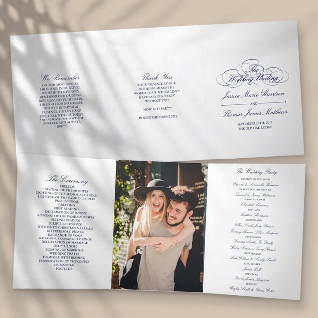 Elegante Navy Blue & White Wedding Dreifach-gefaltete Programmkarte (Von Creator hochgeladen)
