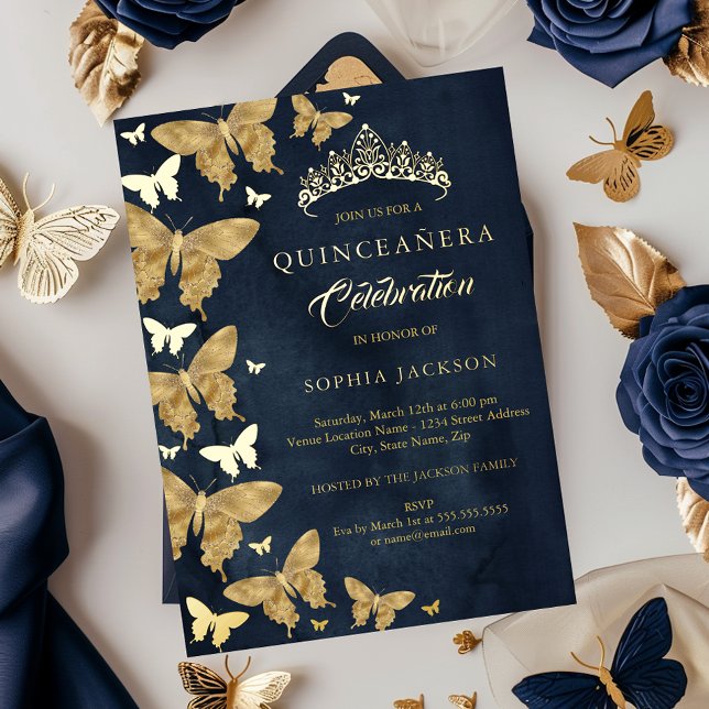 Elegante Navy Gold Butterfly Quinceanera Folieneinladung (Von Creator hochgeladen)