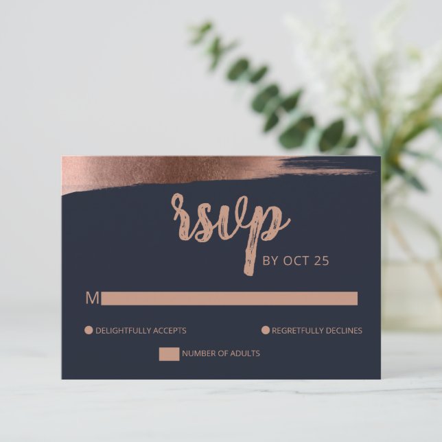 Elegante Navy Rose Gold Einfache Moderne Hochzeit RSVP Karte (Stehend Vorderseite)