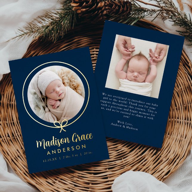 Elegante Navy und Gold Foil Bow Geburtserklärung Folieneinladung (Von Creator hochgeladen)