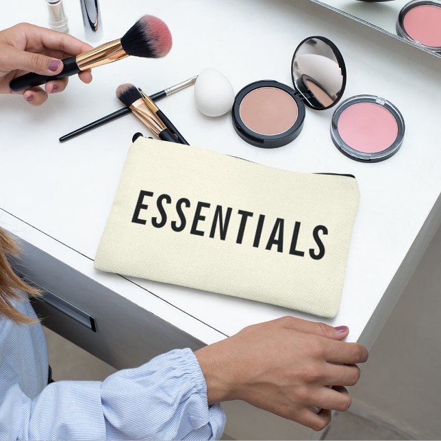 Elegante neutrale Essentials Schwarze Typografie Zubehörtasche (Von Creator hochgeladen)