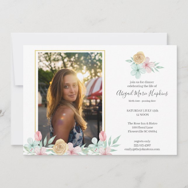 Elegante Pastel Floral Feier zum Leben Beerdigung Dankeskarte (Vorderseite)