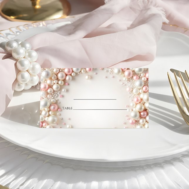 Elegante Pastel Pearls Wedding Platzkarte (Von Creator hochgeladen)