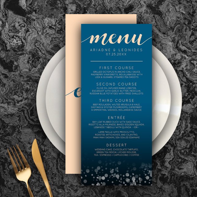 Elégante Pêche Océanique Bleu Mariage Dîner Menu (Elegant Peach and Oceanic Blue Wedding Menu Rack Card Cover Photo.)