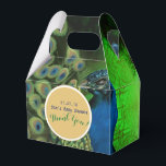 Elegante Personalisierte Gable Boxes Peacock Feath Geschenkschachtel<br><div class="desc">Kleine und leicht handhabbare Vorzugskästchen mit Textvorlagenfeldern für Sie,  um Ihre ausgewählten Informationen zu einem Firmenevent oder einem Familienevent hinzuzufügen. Diese Vorzugsschachteln passen zu kleinen Minzen,  einem Schmuckstück (wenn es als Geschenkboxen verwendet wird) oder einem anderen kleinen Gunst.</div>
