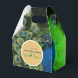 Elegante Personalisierte Gable Boxes Peacock Feath Geschenkschachtel<br><div class="desc">Kleine und leicht handhabbare Vorzugskästchen mit Textvorlagenfeldern für Sie,  um Ihre ausgewählten Informationen zu einem Firmenevent oder einem Familienevent hinzuzufügen. Diese Vorzugsschachteln passen zu kleinen Minzen,  einem Schmuckstück (wenn es als Geschenkboxen verwendet wird) oder einem anderen kleinen Gunst.</div>