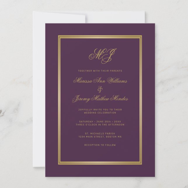 Elegante Plum Lila Gold Script Monogram Wedding Einladung (Vorderseite)