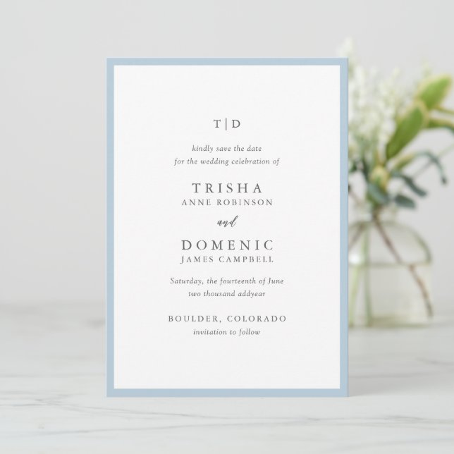 Elegante Powder Blue Monogram Modern Wedding Save The Date (Stehend Vorderseite)