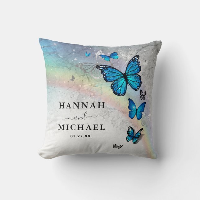 Elegante Rainbow Silver and Blue Butterfly Wedding Kissen (Vorderseite)