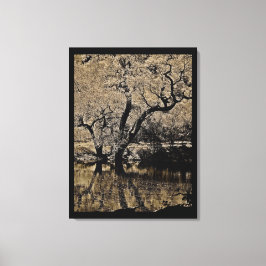 ELEGANTE, ROMANTISCHE REFLEXION EINES BAUMS LEINWANDDRUCK
