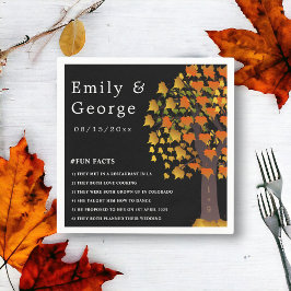 Elegante romantische Tree Schwarze Hochzeit im Her Serviette