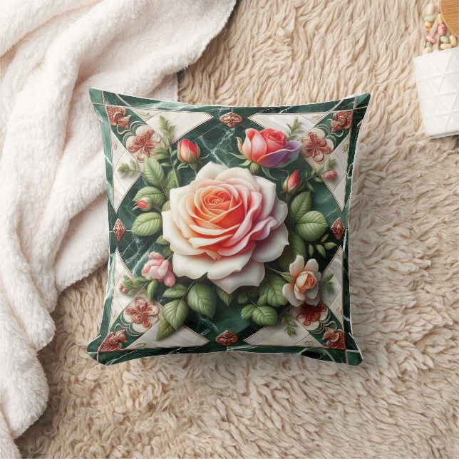 Elegante Rose auf grünem Marmorboden Kissen (Decke)