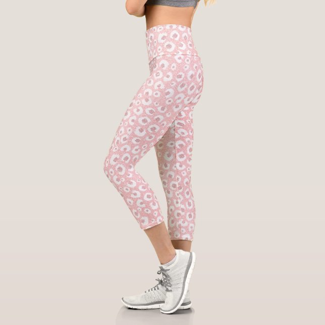 Elegante Rose Gold Leopard Print White Pattern Capri Leggings (Links)