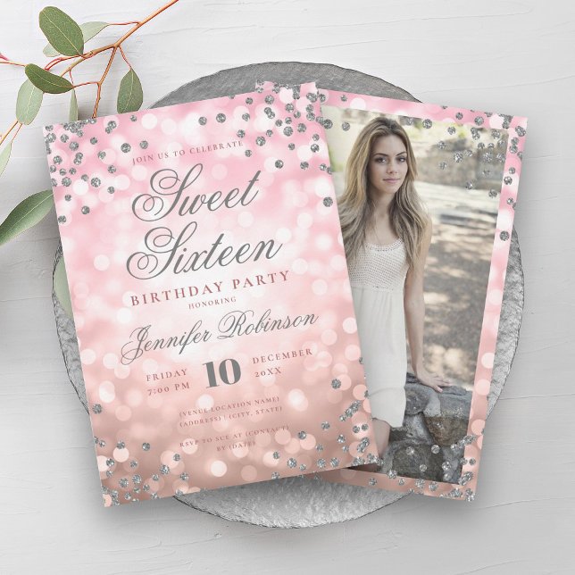 Elegante Rose Gold Lights Silver Foto Sweet 16 Einladung (Elegant Rose Gold Lights Silver Photo Sweet 16 Invitation)