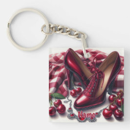 Elegante rote High Heels mit Cherry Schlüsselanhänger